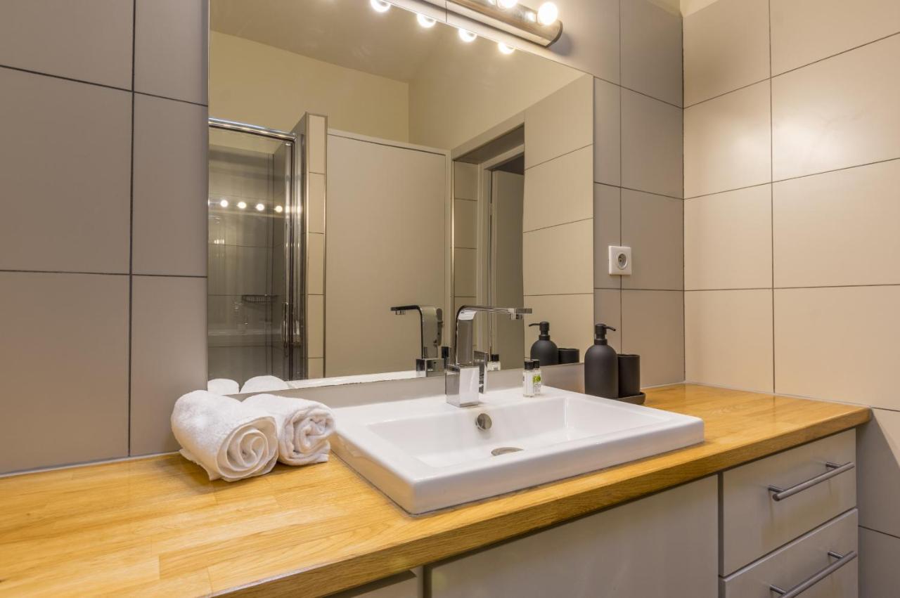 My Hotel Peyrou - Premiere Conciergerie มงต์เปอลิเยร์ ภายนอก รูปภาพ